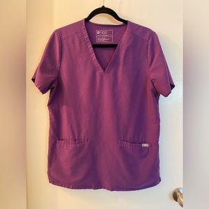 Figs scrubs Casma 3 pocket scrub top. Ultra violet!